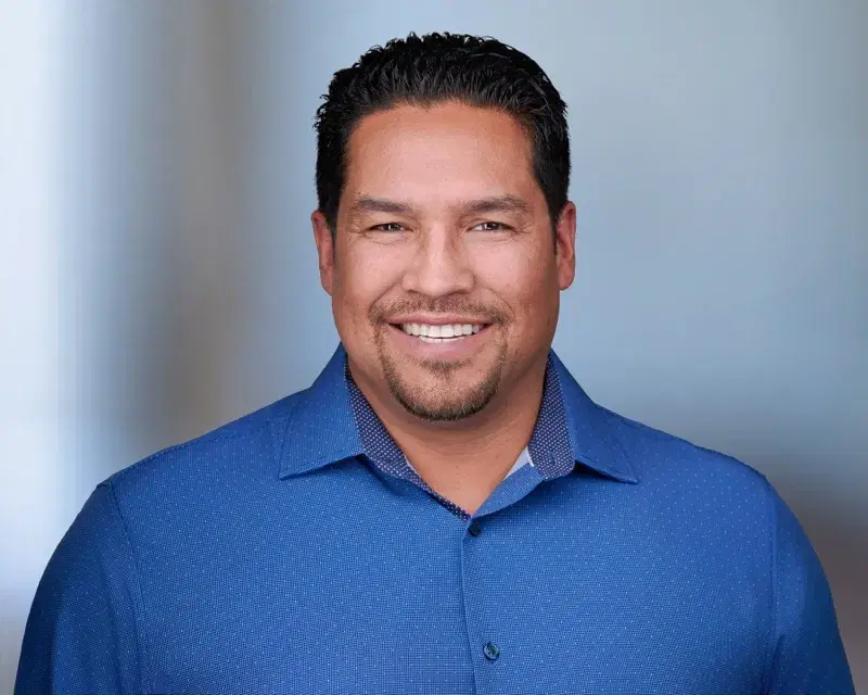 Headshots for real estate agents Scottsdale - digital background swap