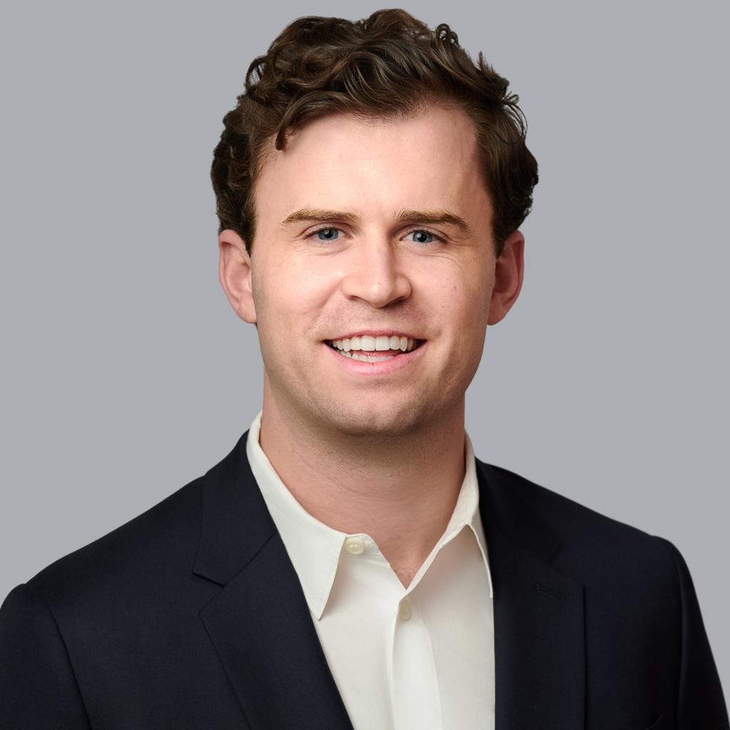 Professional LinkedIn headshot - Phoenix