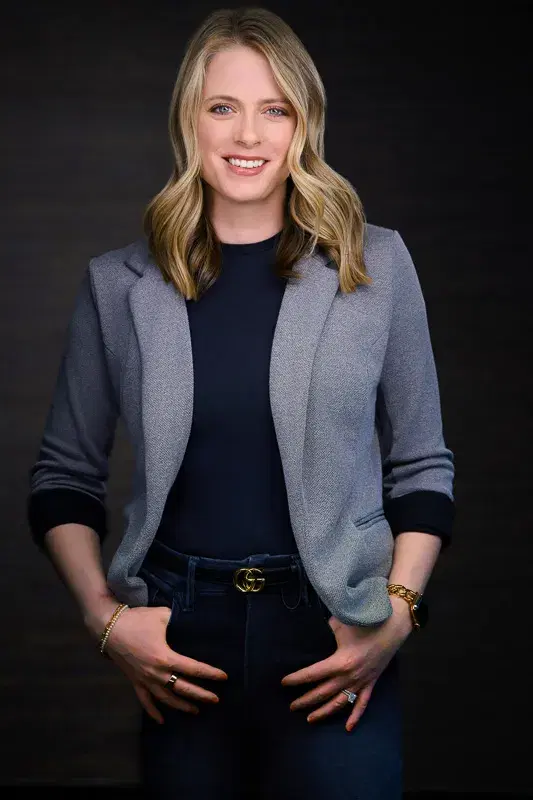 Professional executive headshot Phoenix - woman in blazer