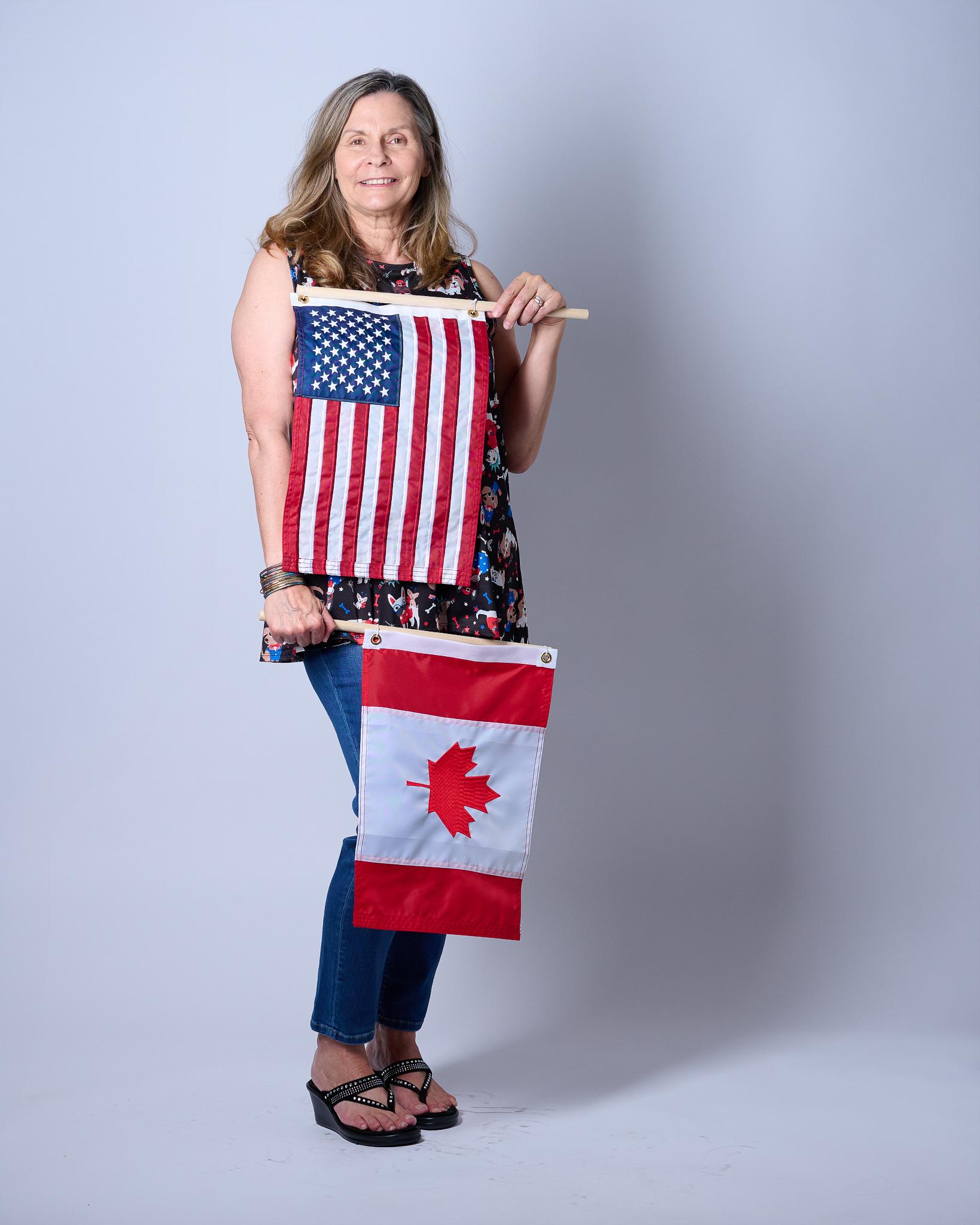 Cindy with flags - frame 7